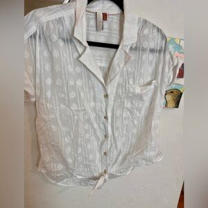 Pilcro White Button-Up Blouse